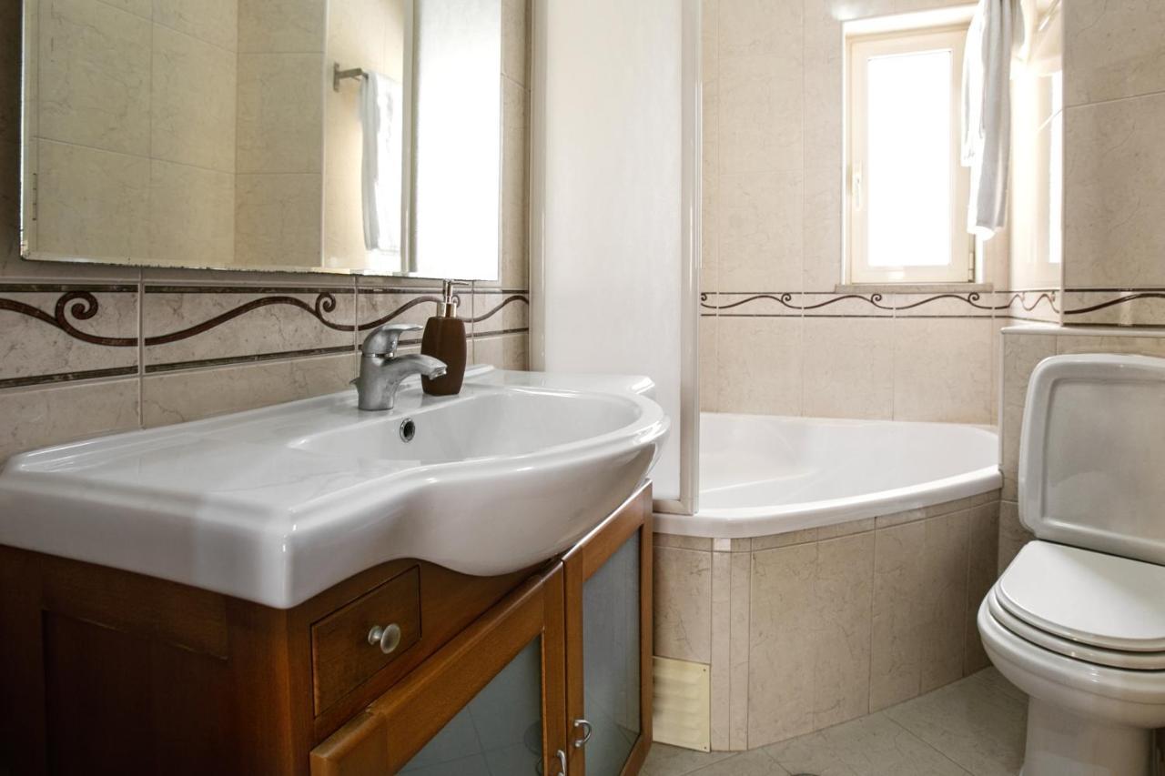 Alecrim Beach House Nazare Bagian luar foto