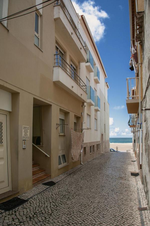 Alecrim Beach House Nazare Bagian luar foto